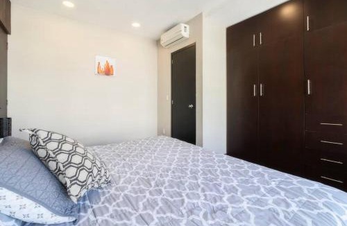 Historic Center House | 401 Location 3Bdrm 2bath apt with AC Rooftop