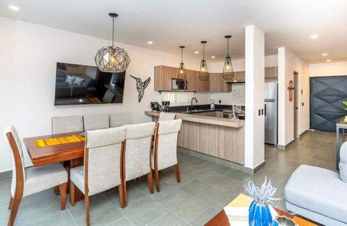 Fraccionemente La Lejona House | 4BR Oasis with Pool & Gym at Nueva Escondida