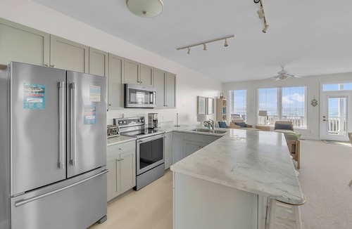 Emerald Isle House | 4BR Ocean Front Duplex - off Coast Guard Rd!