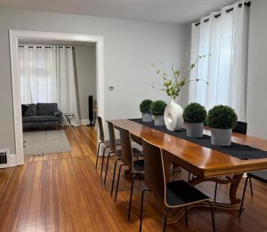 Payne - Phalen House | 4BR St Paul Retreat Near Lake Phalen Sleeps 13