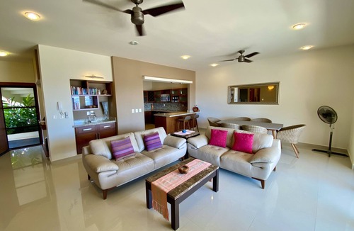 Santa Maria Huatulco Condo | 5 minutes to beach! Oceanfront Condo, Sleeps 6, Two Pools, 24-hr Security, Wi-Fi