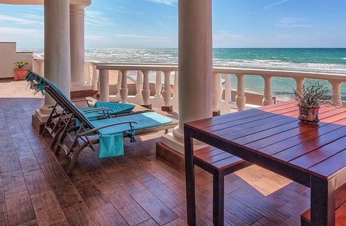 Las Conchas House | 5 Star house as CLOSE TO THE SEA as you can get! IMPECCABLE, quiet, PRIVATE!