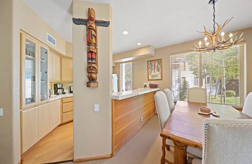 Olympic Valley Condo | 512 | 2BD Polished Comfort - Hot Tubs + Parking