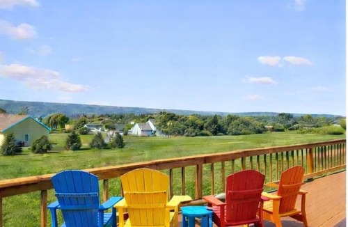 Ithaca House | 5BR Accessible Lake View Home Near Cornell - Sleeps 9