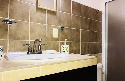 Downtown Bed & Breakfast | 5th Avenue 3 people Balcony Apartment