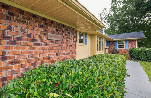 Myrtle Beach Cottage | 6 Mi to Beach: Myrtle Beach Escape w/Sunroom!