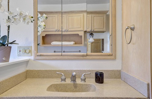 Santa Rosa House | 7BD/4.5BA Santa Rosa Estate w/HotTub, BBQ, Games