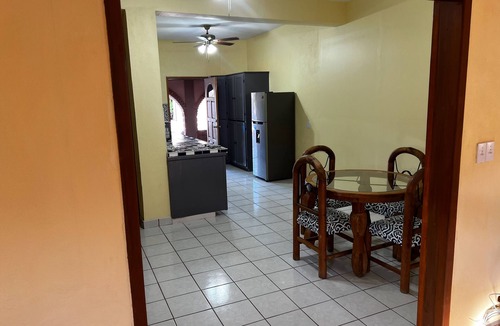 Loreto Villa | 7bdrm boutique hotel with AC, WiFi , heated pool convenient location.