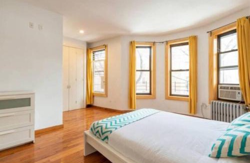 West Bronx House | 9Away in The Bronx