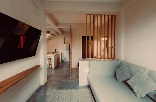 Santa Maria Apartment | A/C in Bed | Pool Access | Cleaned Daily | 55"Inch S/TV