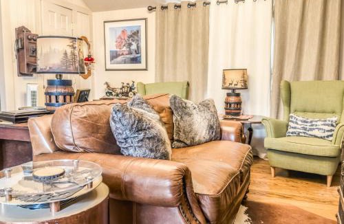McLeansville House | A Charming Nature Retreat