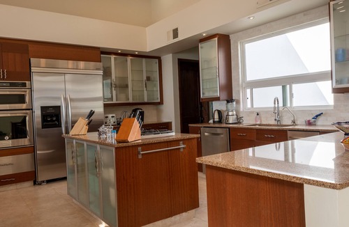 Las Conchas House | A Hidden Paradise: Spacious Beachfront Oasis - Perfect for Families and Retreats