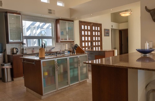 Las Conchas House | A Hidden Paradise: Spacious Beachfront Oasis - Perfect for Families and Retreats