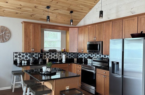 Jim Thorpe Ski Chalet | Above it All, Stunning Views, Privacy, Next to Penn’s Peak, Jim Thorpe