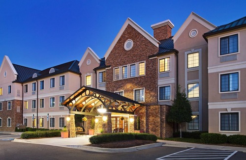 Ballantyne Apartment | Accessible Suite in Ballantyne w/Free Breakfast