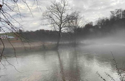 Lexington House | Acres on River - Bball, Pool Table, Fire Ring