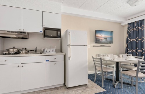 Cape May - Wildwood Hotel | Adventurer Oceanfront Inn