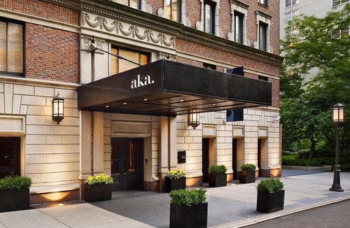 Sutton Place Hotel | AKA Residences Newly Renovated Suite w/Elegant Decor - Access to Gym & Pool