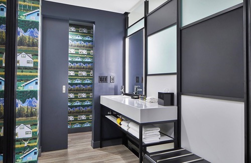 Twin Brook Hotel | Aloft by Marriott Chattanooga Hamilton Place