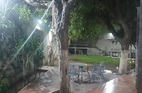 Torreon Apartment | Alojamiento cerca del aeropuerto con alberca