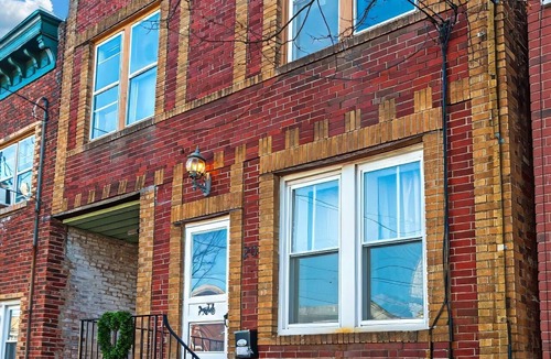 Forest Hill Apartment | Amazing & Only Steps to NYC Train