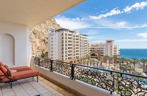 Marina Condo | *AMAZING* perfect brand new 5 star condo with all the fixings