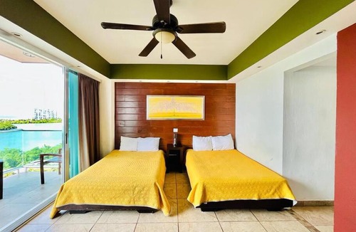 Punta Cancun Apartment | Amazing view suite 2 min walking to Coco Bongo Od601-1