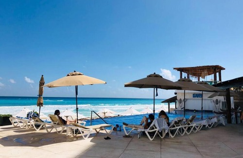 Punta Cancun Apartment | Amazing view suite 2 min walking to Coco Bongo Od601-1