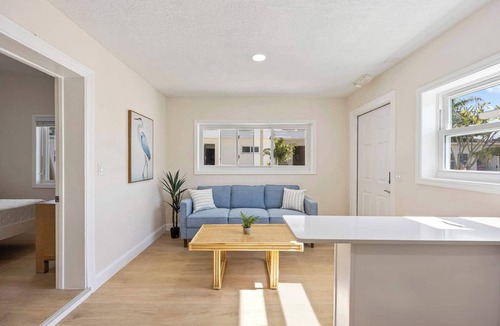 Parsuns To Cocoa Beach Apartment | Anchor House Coastal Escape