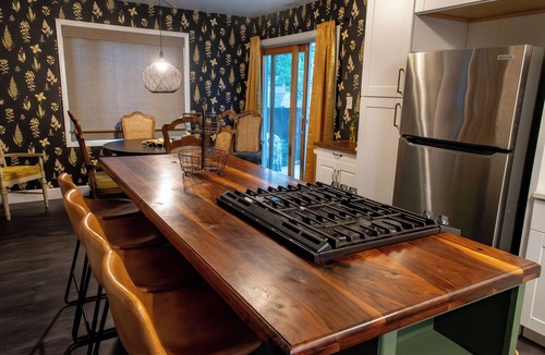 Allendale Area House | Arvada Abode Modern Family Retreat, Sleeps 10