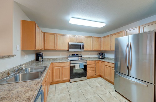Arvada Condo | Arvada Retreat w/Pool, Walk to Olde Town Arvada