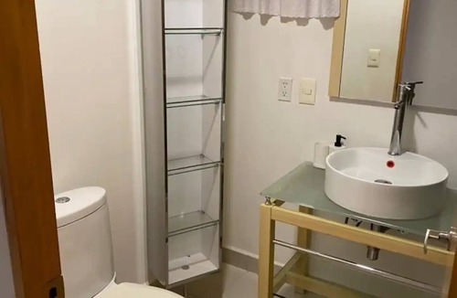 Cuauhtemoc Apartment | B106 - 2BDR/2BTH - One Bedroom Apartment, Sleeps 4