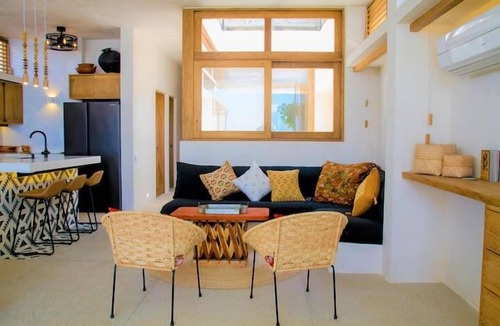 Hidalgo House | B2 King Size Bed, Luxury Amenities, Private Pool