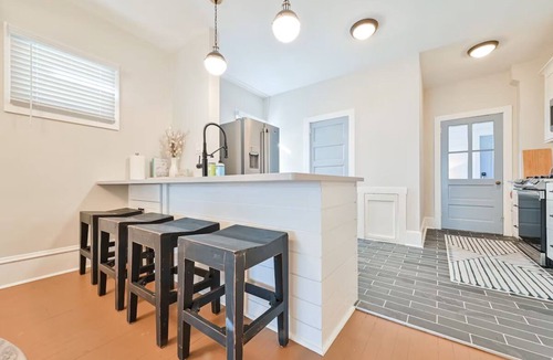 Margate City House | BEACH PASS: Steps to Sand! Upscale, Charming 3BR House near Exceptional Dining