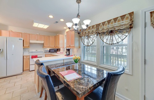 Morehead City Cottage | Beach, Pier Access! Pet-friendly Crystal Coast Gem