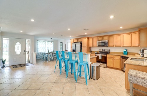 Jacksonville Beach House | Beach Retreat in Jacksonville: Pet/Family-Friendly
