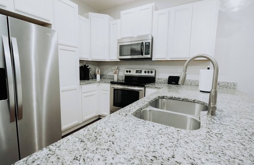 Jacksonville Beach House | Beach & Shops Nearby, Close to Mayo Clinic, Easy Drive to Downtown & Stadium