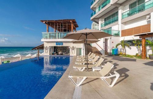 Punta Cancun Apartment | Beachfront Apartment by Andiani Travel