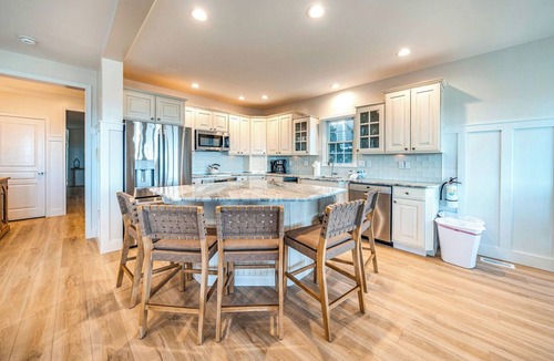 Gold Coast Condo | Beachfront Gold Coast 6BR - Private Access, Sleeps 16