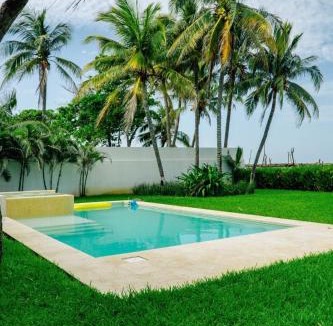 Anton Lizardo Apartment | Beachfront house Private beach Pool 6 people