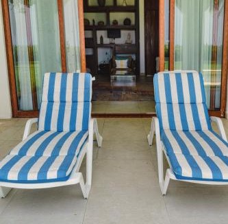 Anton Lizardo Apartment | Beachfront house Private beach Pool 6 people