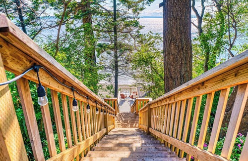 Point Roberts Apartment | Beachfront Studio w/Lovely Views, Private Patio