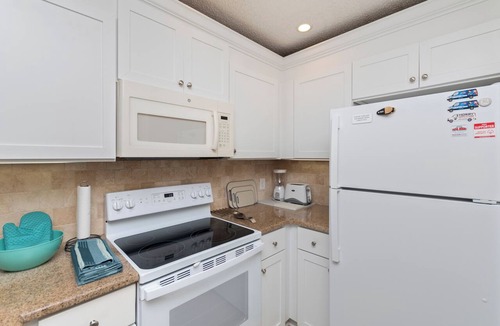 Briarcliffe Acres Apartment | Beautiful 2 Bedroom Tennis Villa in Ocean Creek