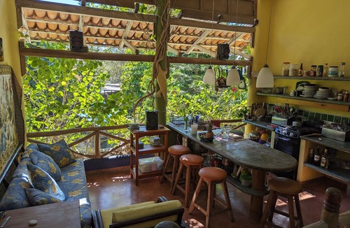 La Manzanilla House | Beautiful and spacious 2 blocks from the beach and town center!
