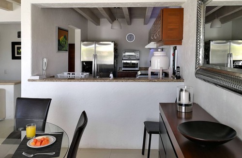 El Calvario Villa | Beautiful Downtown Villa with Excellent Location!