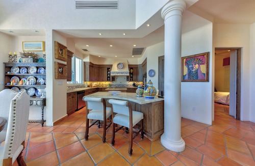 San Jose del Cabo Villa | Beautiful four bedroom, fully staffed beachfront villa near the O&O Palmilla