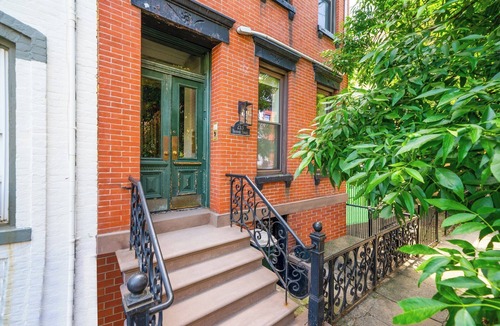 Hoboken House | Beautiful Home Historic Rowhouse