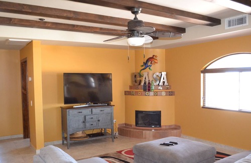 El Dorado Ranch House | Beautiful Home on the Golf Course Sleeps 12 Casa Happy Lizzard With WIFI