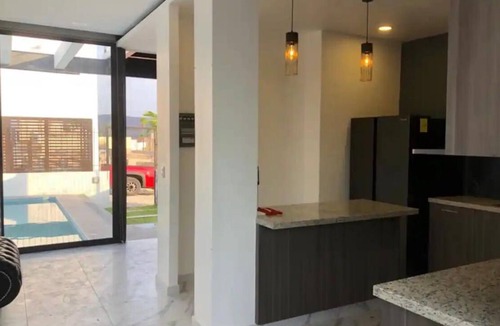 Jojutla House | Beautiful House in Tequesquitengon