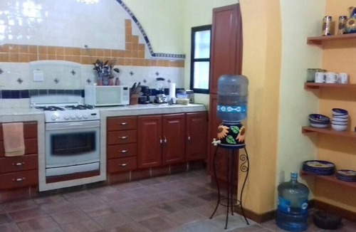 San Antonio House | Beautiful home in charming town of Cofradia